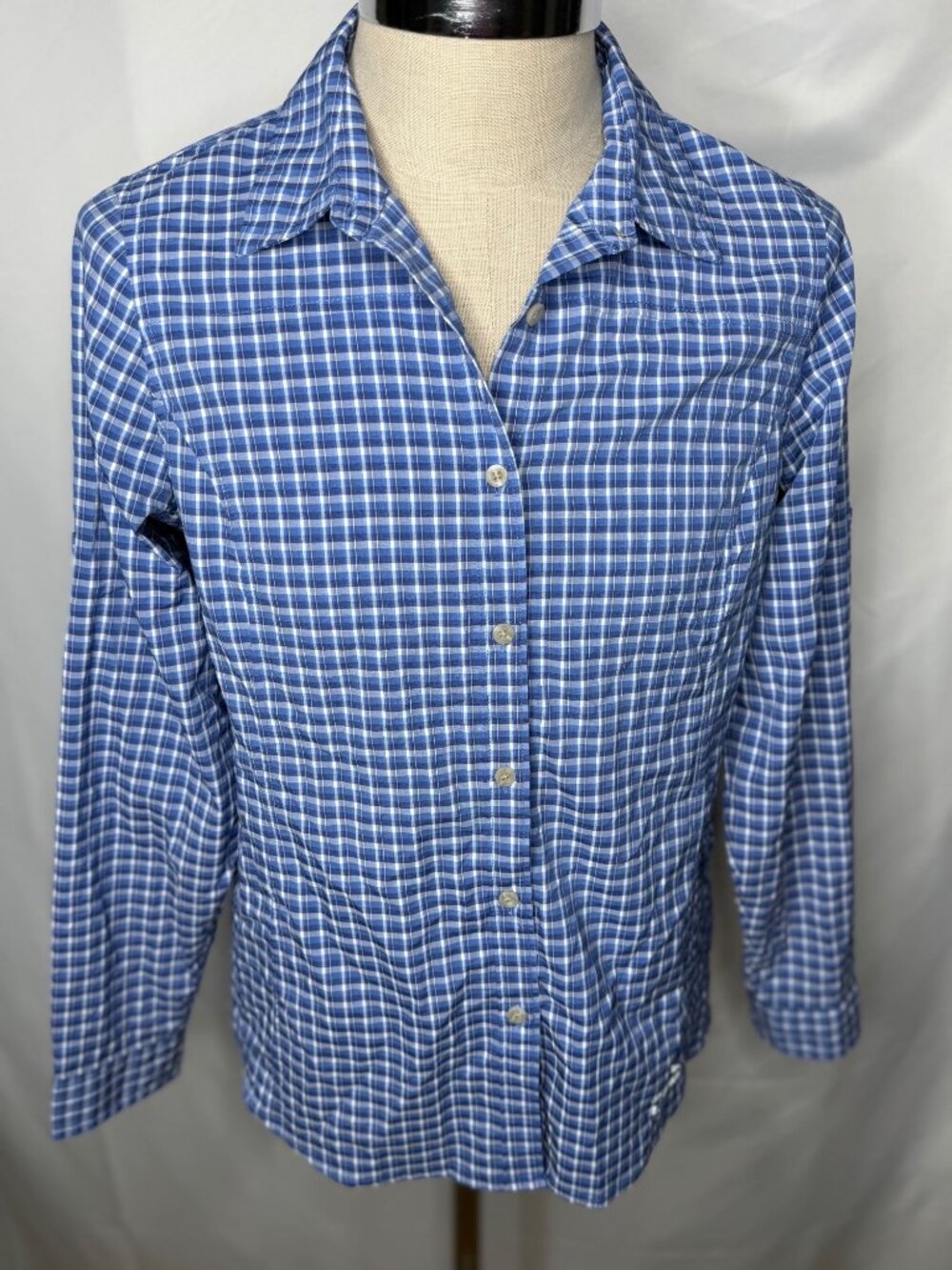 L.L. Bean Womens M Blue Checkered Long-Sleeve Button-Up Shirt